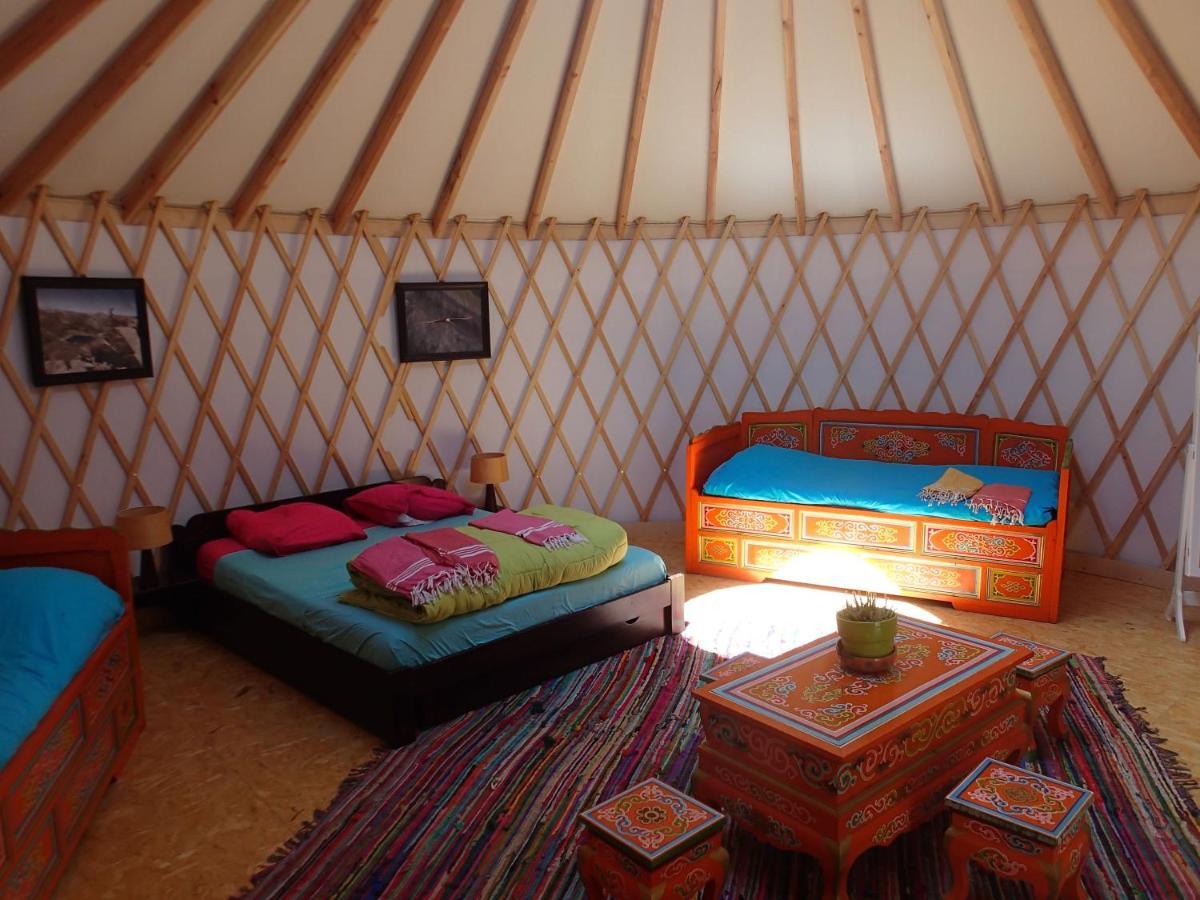 Eco-Hotel Et Yourtes Du Mercantour 기욤 외부 사진